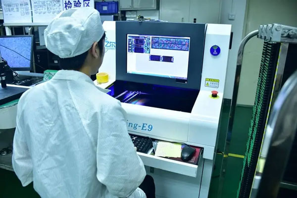 automated optical inspection of an SMT PCB assembly