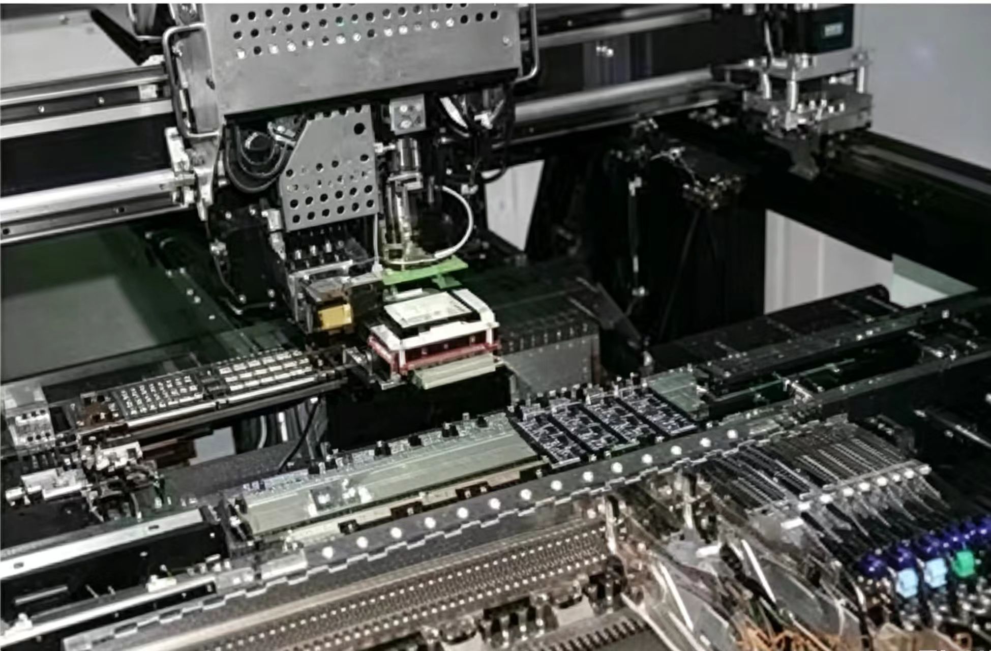 connector placement along a board edge with keepout clearance connector placement along a board edge with keepout clearance