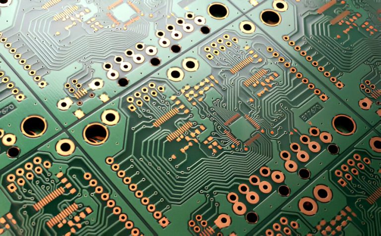 Halogen-Free Circuit Board