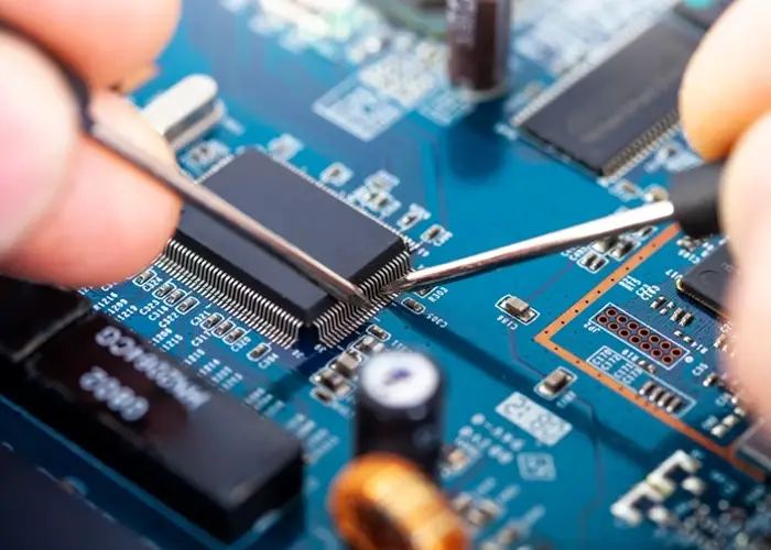 Surface Mount Technology (SMT)